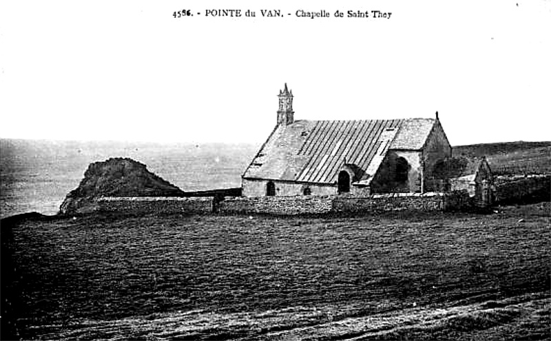 Chapelle de Cléden-Cap-Sizun (Bretagne).