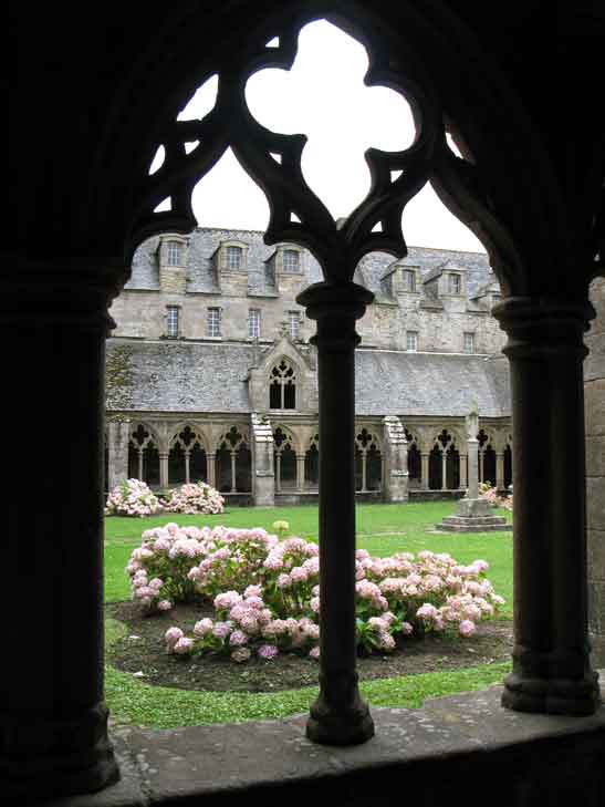 clotre de la cathdrale de Trguier (Bretagne)