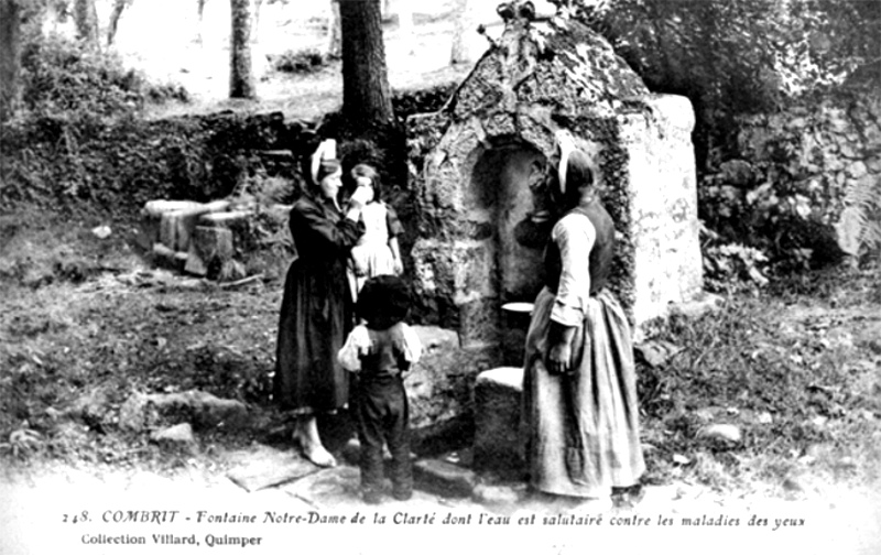 Fontaine de la Chapelle Notre-Dame de la Clart  Combrit (Bretagne).