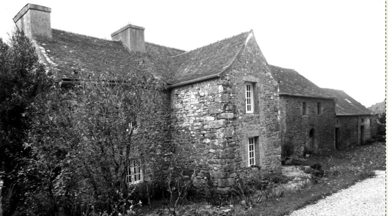 Manoir du Bois de la Roche  Commana (Bretagne).