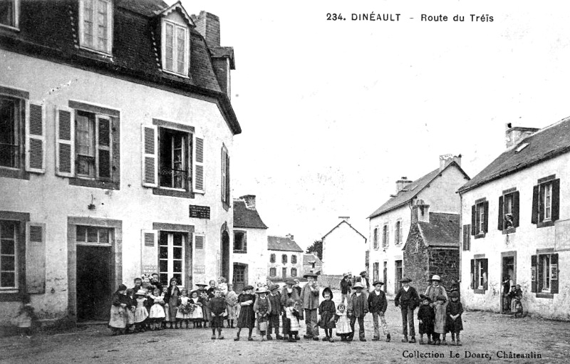 Ville de Dinault (Bretagne).