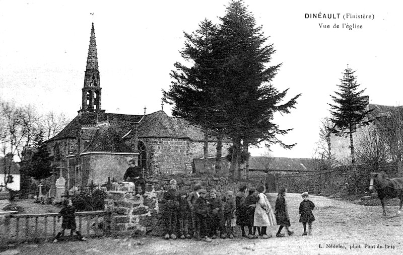 Eglise de Dinault (Bretagne).