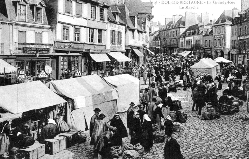 Ville de Dol-de-Bretagne (Bretagne).