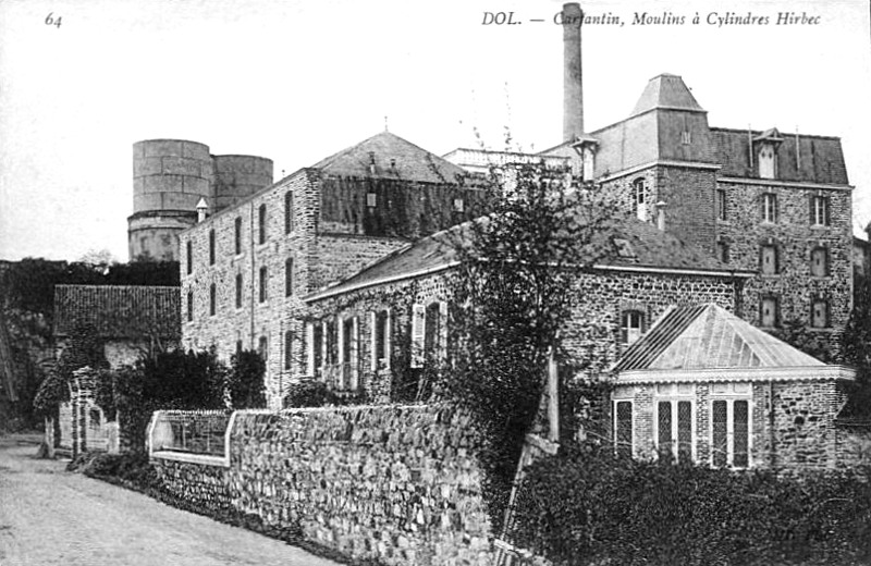 Ville de Carfantin (Bretagne) : le moulin de Carfantin.