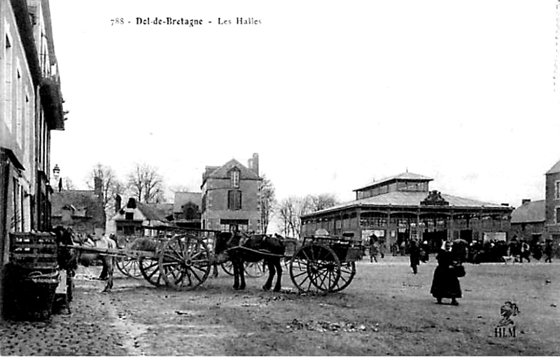 Dol-de-Bretagne (Bretagne) : les halles ou cohues.