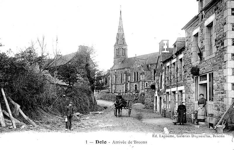 Ville de Dolo (en Bretagne).