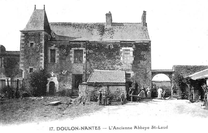 Ancienne abbaye St Laud  Doulon (Bretagne).