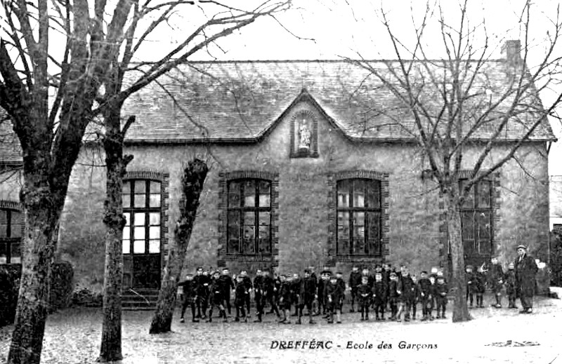 Ecole de Drefféac (anciennement en Bretagne).