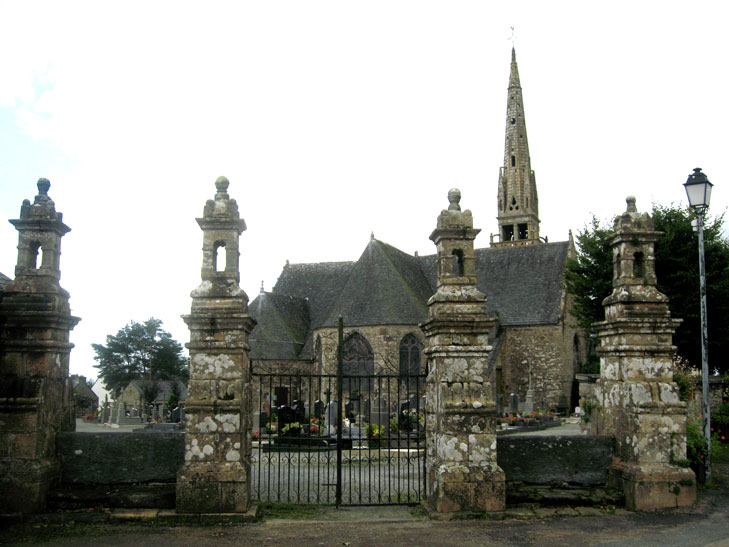 enclos de Dirinon (Bretagne)