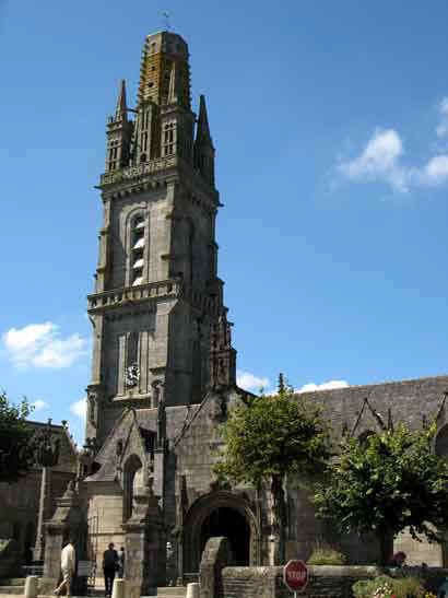 enclos paroissial de Lampaul-Guimiliau