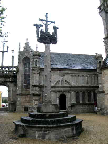 enclos paroissial de Lampaul-Guimiliau