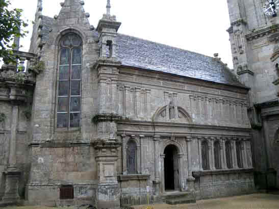 enclos paroissial de Lampaul-Guimiliau