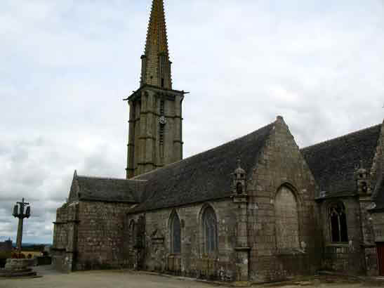 enclos paroissial de Plounour-Mnez