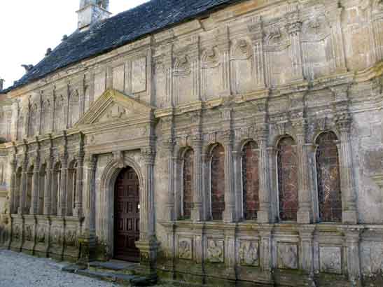 enclos paroissial de la Roche-Maurice