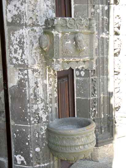 enclos paroissial de la Roche-Maurice