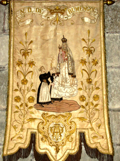 Le Faou : bannière de l'église Notre-Dame de Rumengol