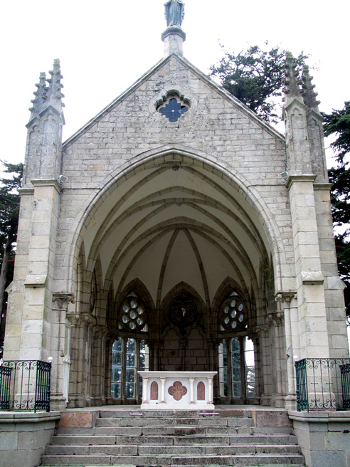Le Faou : la chapelle du couronnement de Notre-Dame de Rumengol