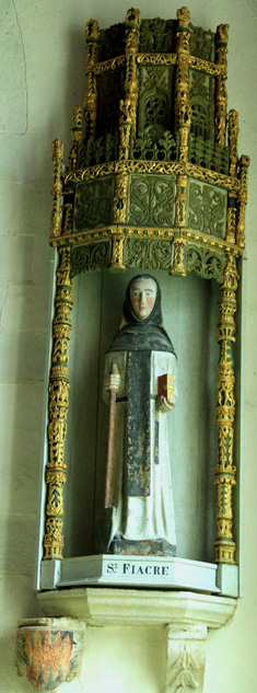 Statue de la chapelle Saint-Fiacre du Faout