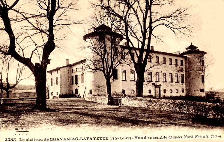Chteau de Chavagnac, lieu de naissance de Marie-Joseph Paul Yves Roch Gilbert du Motier, marquis de La Fayette