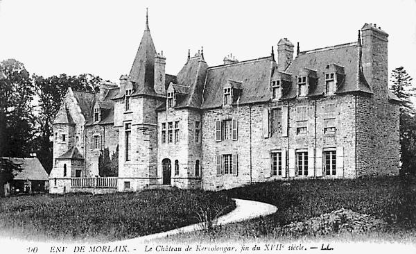 Ville de Garlan (Bretagne) : manoir de Kervolongar.