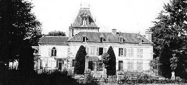 Ville de Grâces (Bretagne) : manoir de Keribot.