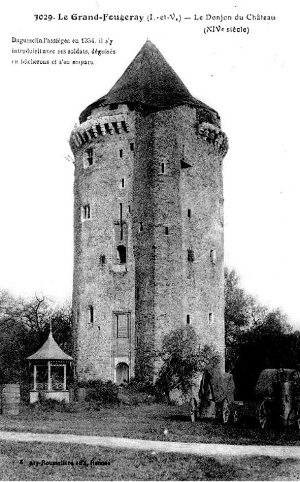 Donjon du chteau  Grand-Fougeray (Bretagne).