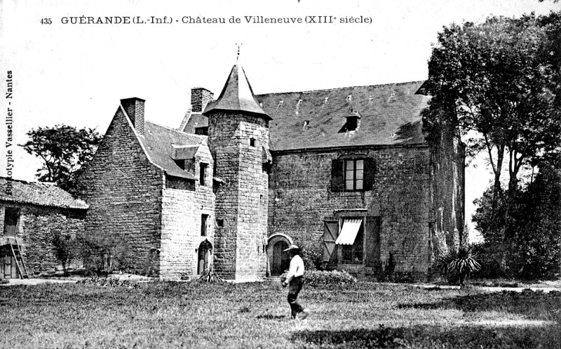 Manoir de Villeneuve  Gurande (anciennement en Bretagne).