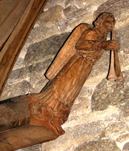 Les anges de la chapelle Saint-Trémeur de Guerlesquin (Bretagne)