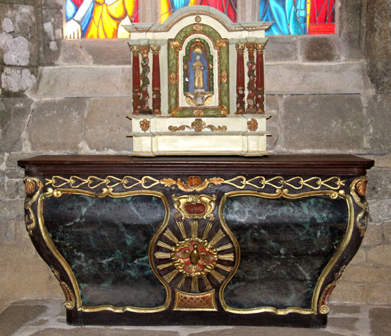 Maître-autel de la chapelle Saint-Trémeur de Guerlesquin (Bretagne)