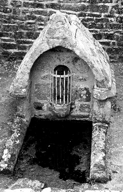 Fontaine de Guilligomarc'h (Bretagne).