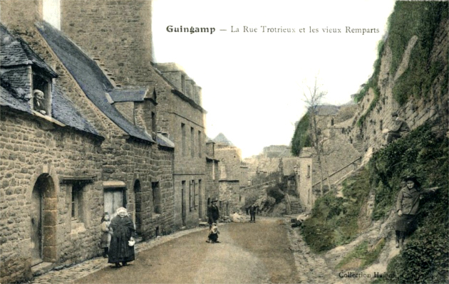 Remparts de Guingamp (Bretagne).