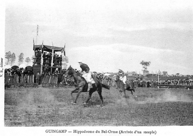 Course de chevaux  Guingamp (Bretagne).