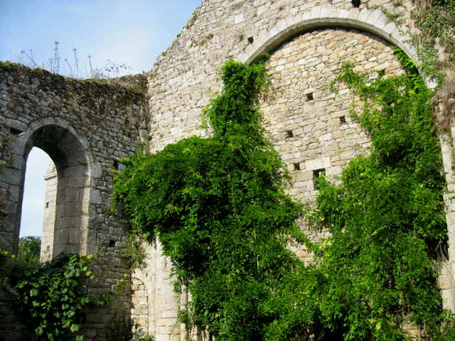 Guingamp : Abbaye de Sainte-Croix (l'glise abbatiale)