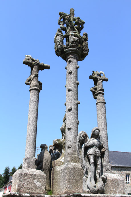 Le calvaire de Gurunhuel (Bretagne)