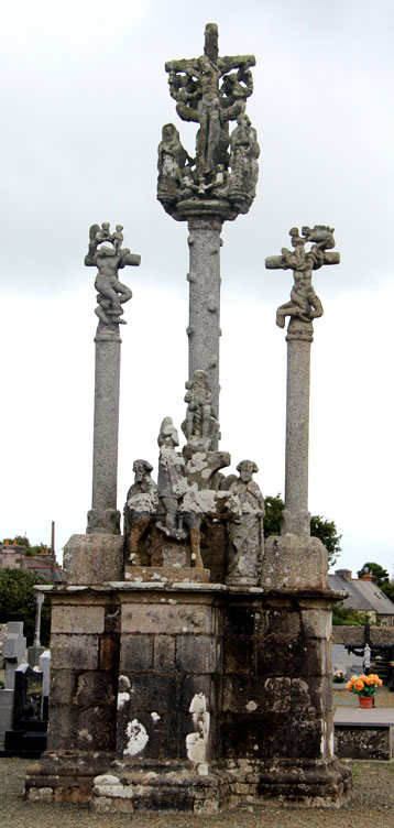 Le calvaire de Gurunhuel (Bretagne)