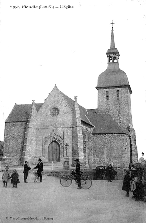 Ville d'Iffendic (Bretagne) : l'glise.