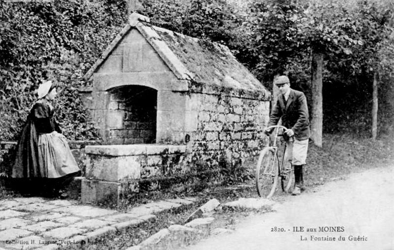 La fontaine du Guric de l'le aux Moines (Bretagne).