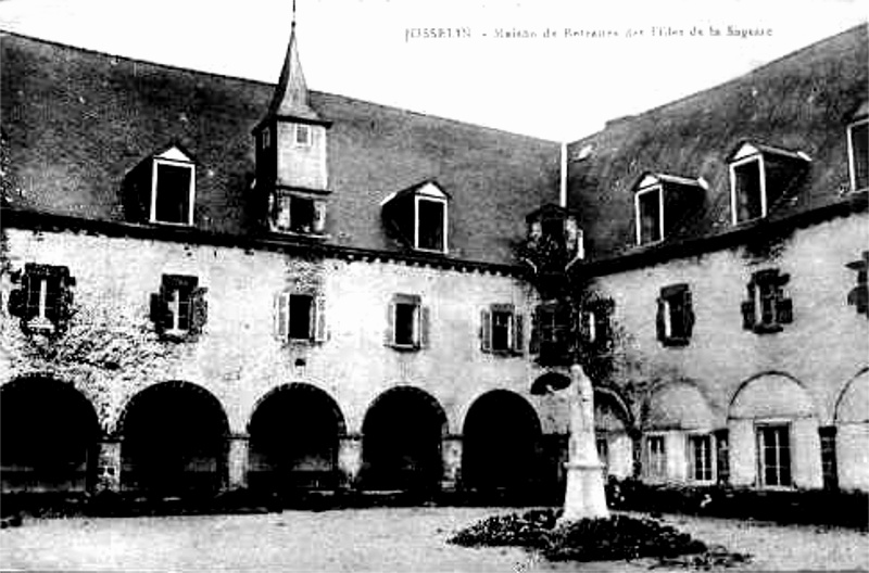 Ancien couvent des Carmes de Josselin (Bretagne).