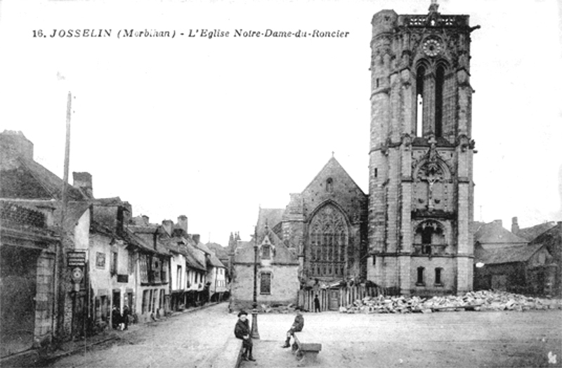 Eglise de Josselin (Bretagne).