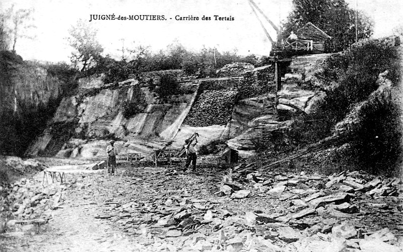 Ville de Juign-les-Moutiers (Bretagne).