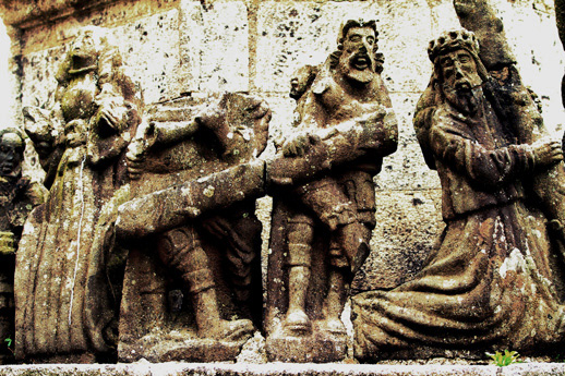 Calvaire de l'glise de Kergrist-Moelou (Bretagne)