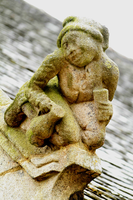 Eglise de Kergrist-Moelou (Bretagne)