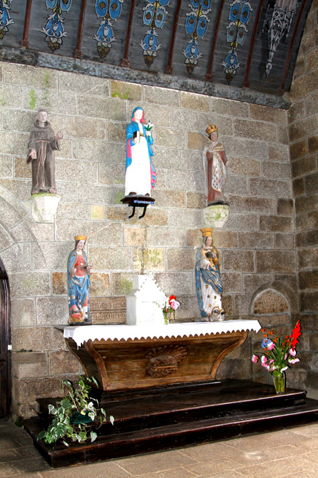 Eglise de Kergrist-Moelou (Bretagne)