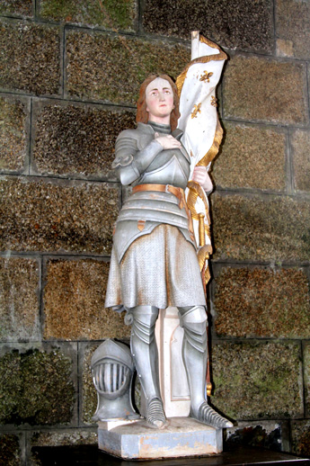 Statue de l'glise de Kergrist-Moelou (Bretagne)