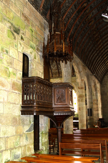 Eglise de Kergrist-Moelou (Bretagne)