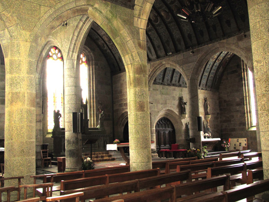 Eglise de Kergrist-Moelou (Bretagne)