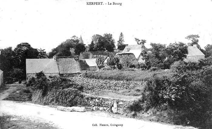 Bourg de Kerpert (Bretagne).