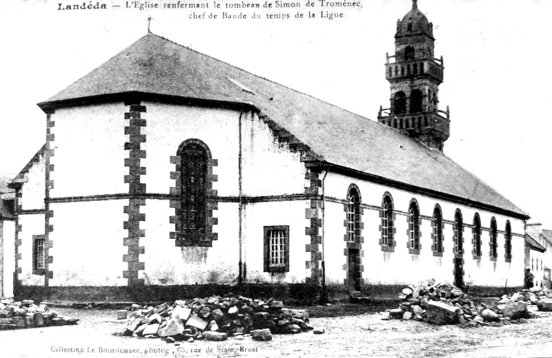 Eglise de Landda (Bretagne).