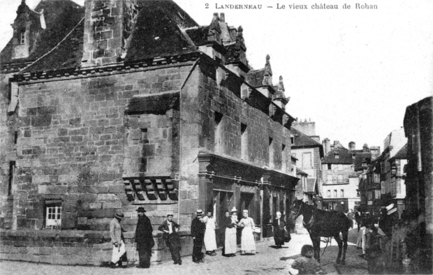 Landerneau (Bretagne) : le château de Rohan.
