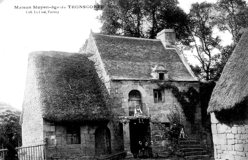 Manoir de Langoëlan (Bretagne).
